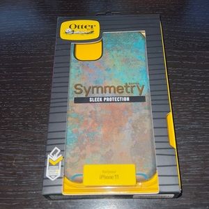 iPhone 11 Otterbox Symmetry Case